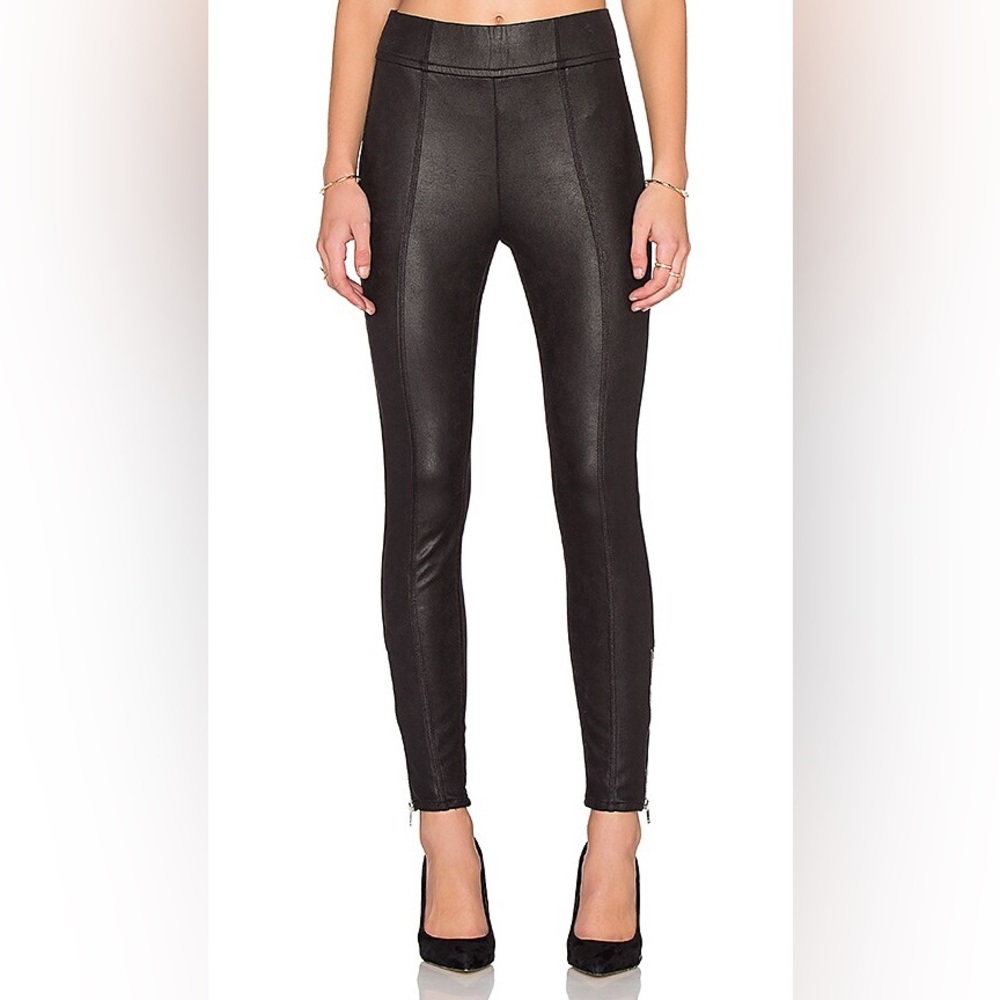 7 For All Mankind Women’s Seamed Zip Legging in Black Faux Leather Size: 24